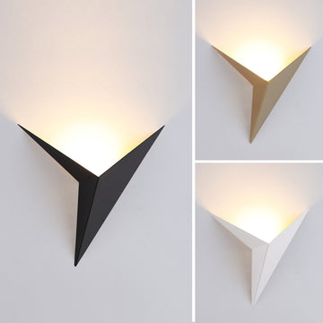 Creative wrought iron triangle shaped wall lamp